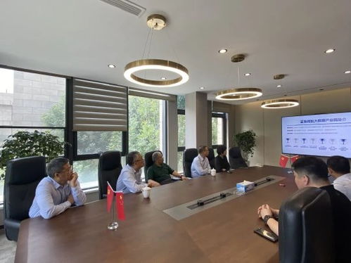 攜手藍(lán)海，共育英才——山東電子職業(yè)技術(shù)學(xué)院領(lǐng)導(dǎo)調(diào)研藍(lán)海領(lǐng)航大數(shù)據(jù)產(chǎn)業(yè)園，深化產(chǎn)教融合
